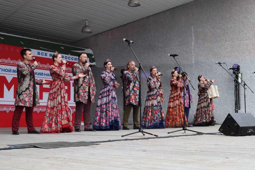 Мордовский национальный праздник "Шумбрат!"
